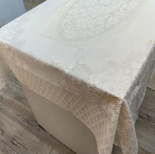 Скатерть ажурная ШТУЧНАЯ LP-0910U бел. (137*183см)