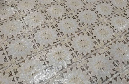 Клеенка ажурная "Лейс" 027C (беж./большие цветы) (1,32х22м)