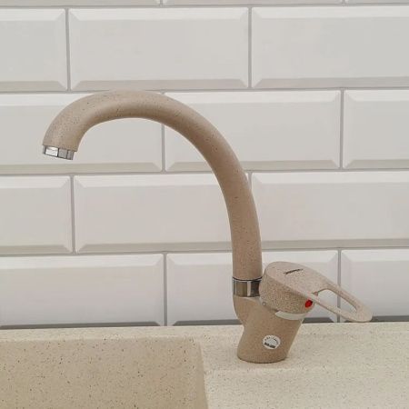 Смеситель для кухни монокомандный  кремовый  Potato Эверест B59-0268