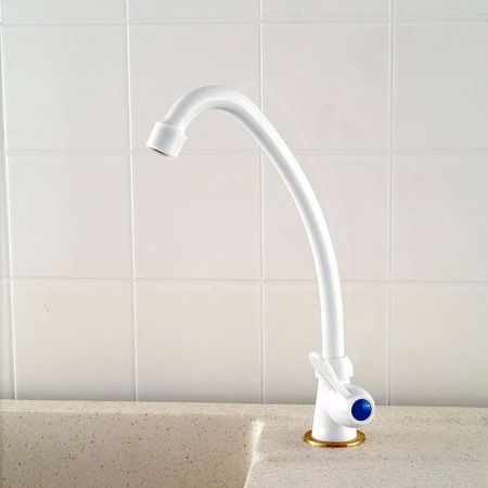 Кран водоразборный одноручковый на холодную воду юелый  Potato Эверест B41-338