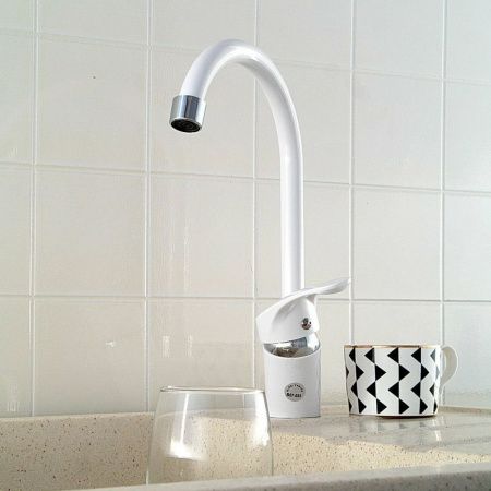 Смеситель для кухни монокомандный  черный  Potato Эверест B57-033