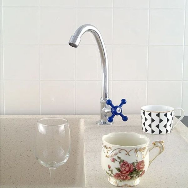 Кран водоразборный одноручковый на холодную воду хром  Potato Эверест B41-353